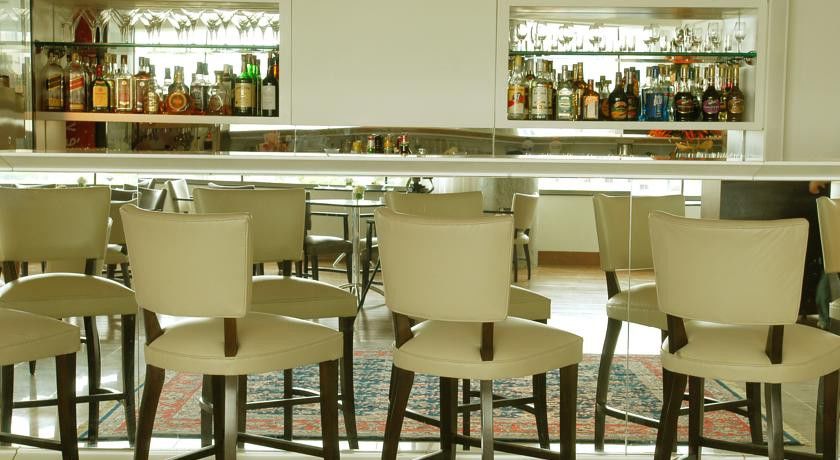 Majestic Palace Hotel Florianópolis Zewnętrze zdjęcie The bar at the 2006 London Hilton on Park Street